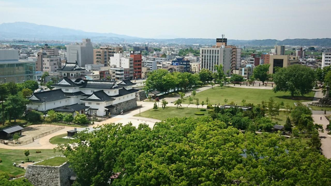 Toyama Daiichi Hotel Esterno foto
